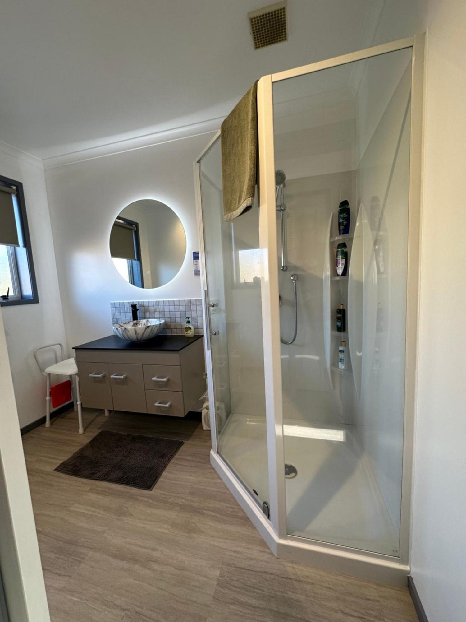 Glamis Ave Shared Home B&B نيو بلايموث المظهر الخارجي الصورة