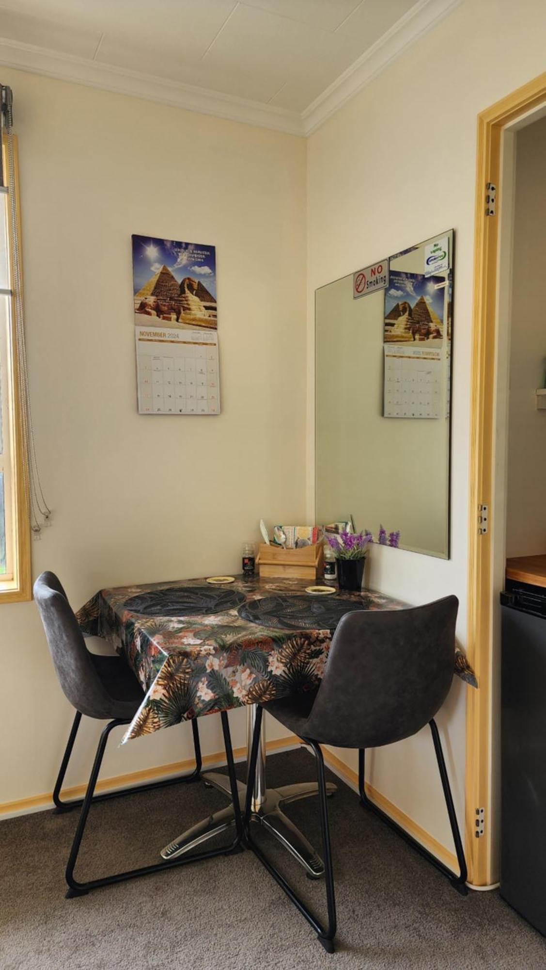 Glamis Ave Shared Home B&B نيو بلايموث المظهر الخارجي الصورة
