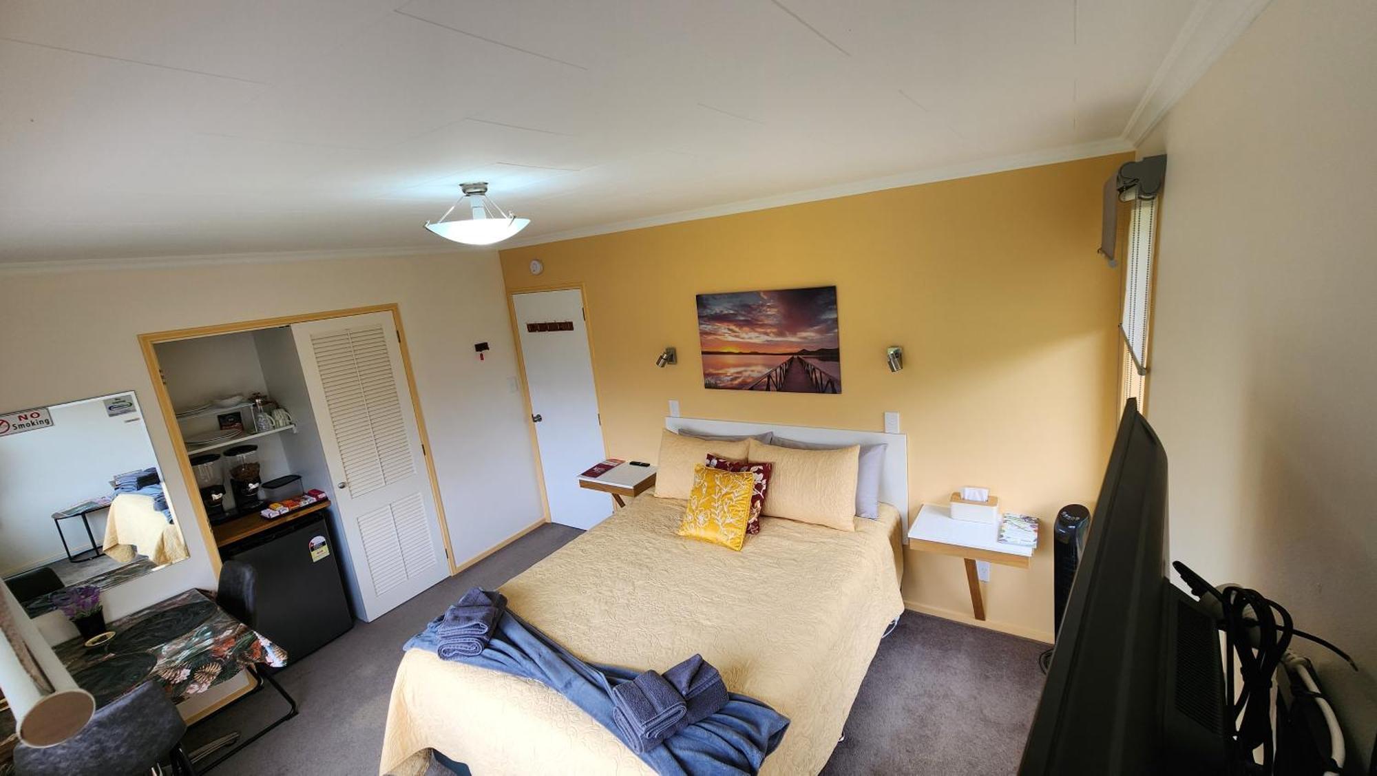 Glamis Ave Shared Home B&B نيو بلايموث المظهر الخارجي الصورة