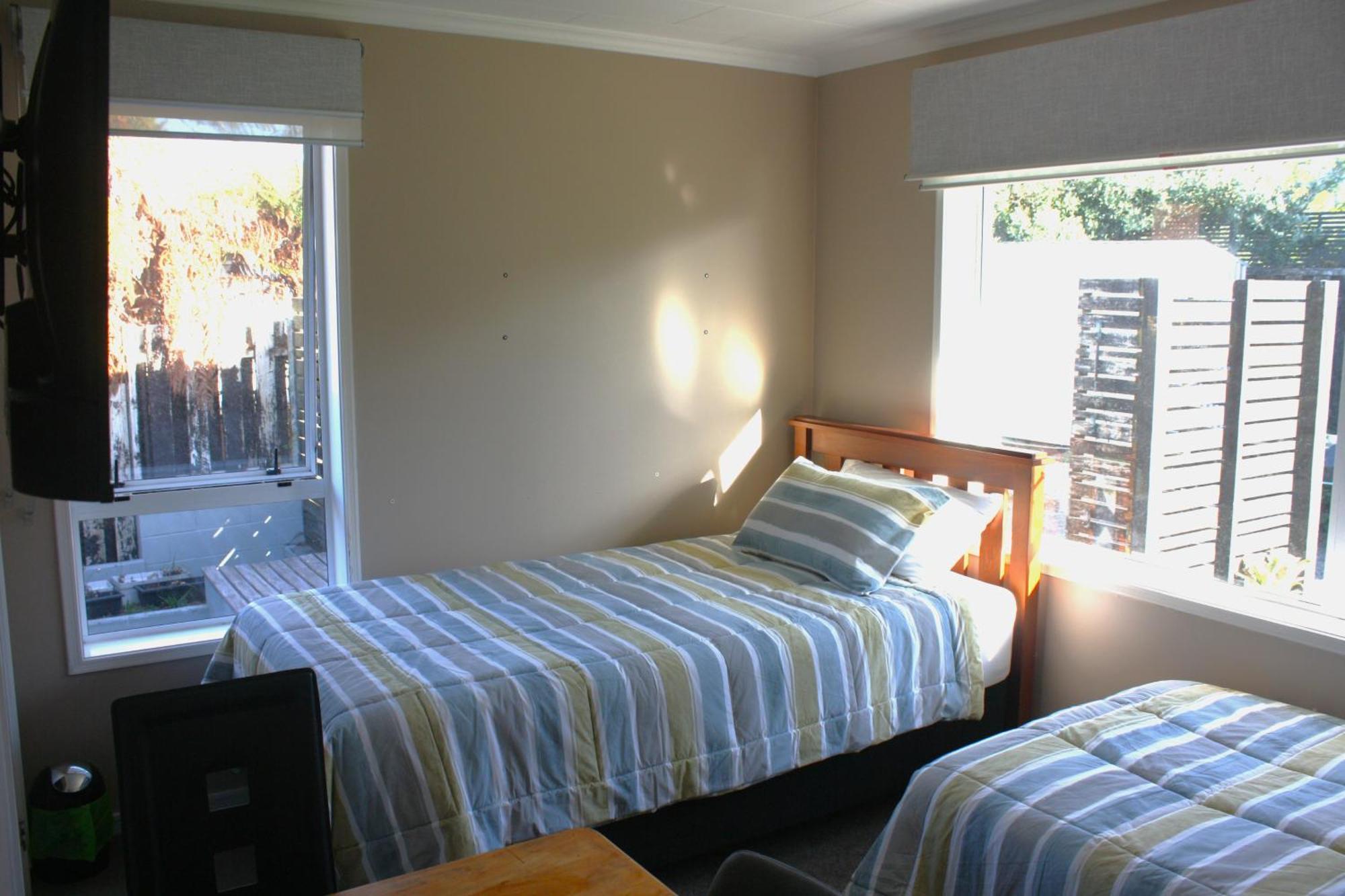 Glamis Ave Shared Home B&B نيو بلايموث المظهر الخارجي الصورة